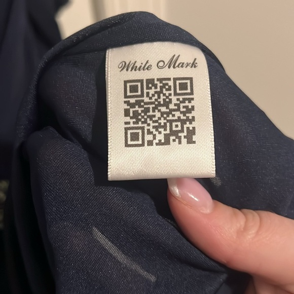 White Mark Navy V neck Cold Shoulder lined Dress NWT size XL w keyhole in back - Picture 10 of 10